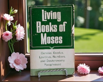 Living Books of Moses Genesis Exodus Leviticus Numbers and Deuteronomy Paraphrased 1969 Paperback Book