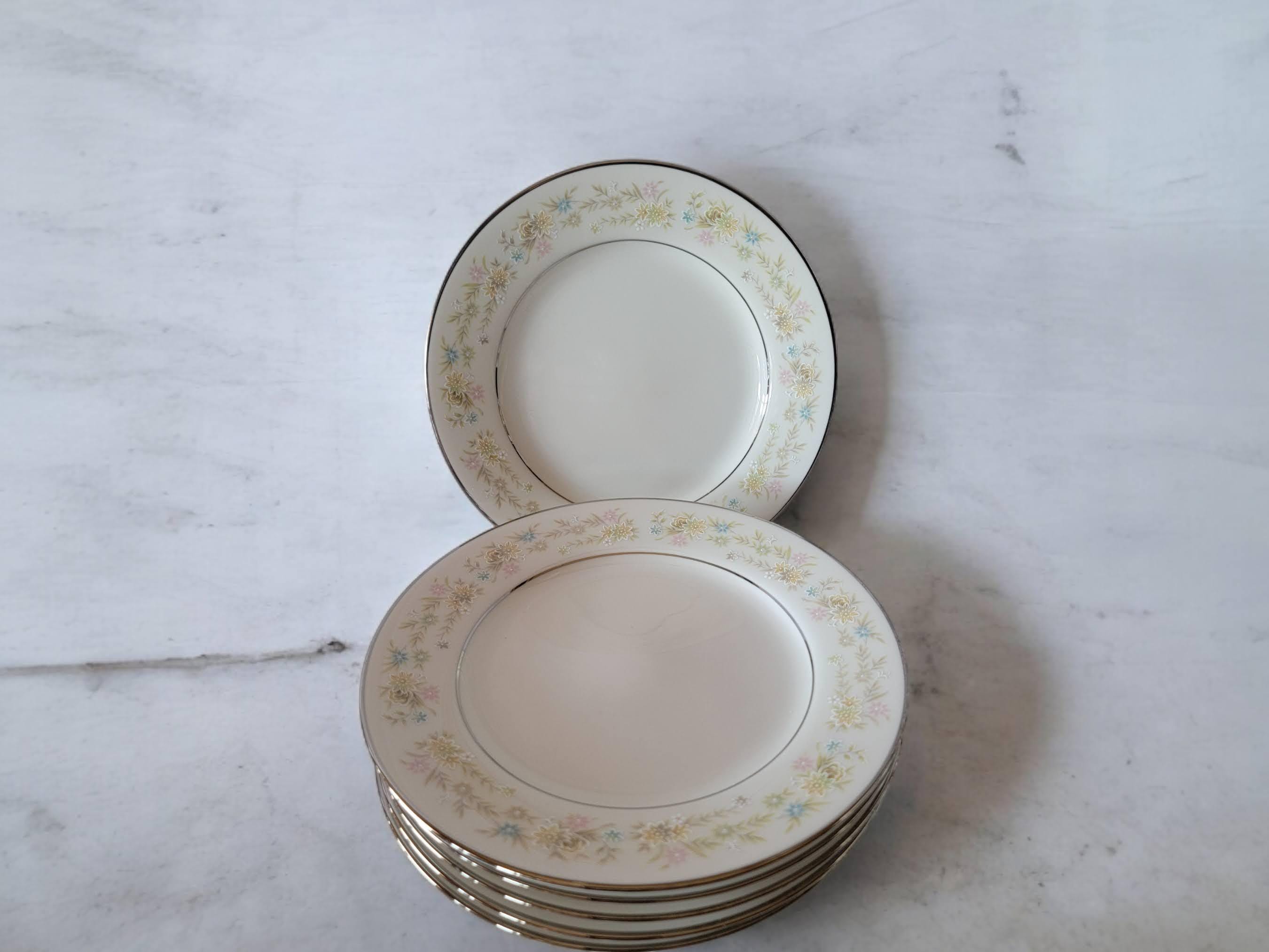 Noritake Ivory China Blossom Time Dinner Plates Set of Six #7150
