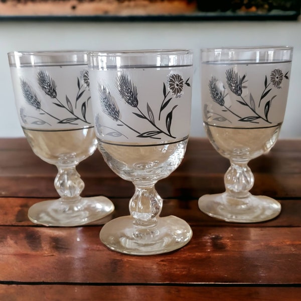 Set of 3 Duz Crystal Libbey Silver Wild Flower Wheat Water/Wine Goblets Glasses Pretty Collectible 5 1/2" Tall Blown Glass Made in USA 6 Oz