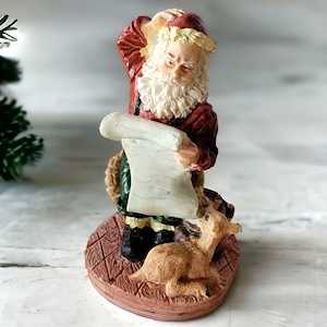 Brinn's Santa's Wish List Figur Rehkitz, die zu seinen Füßen liegt Harz Vintage Sammler Kleine Statue Weihnachten Urlaub Dekor 4 1/4 "Hoch