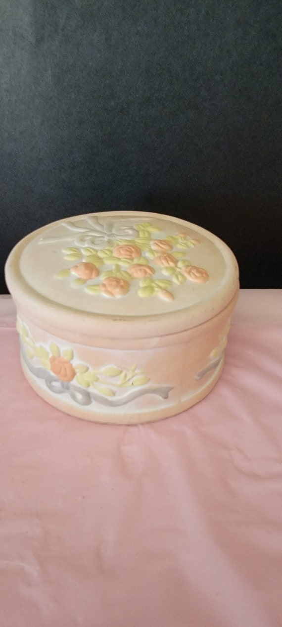 Interpur Made in Taiwan R.O.C. Ceramic Trinket Bo… - image 2