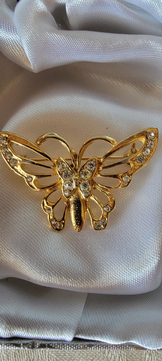 Vintage Gold Toned Rhinestone Butterfly Brooch/Pin - image 1