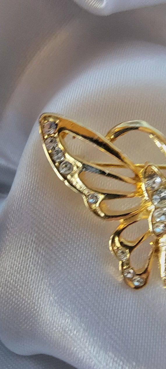Vintage Gold Toned Rhinestone Butterfly Brooch/Pin - image 2