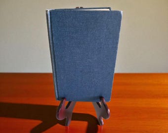 An Expository Dictionary of New Testament Words with Their Precise Meanings For English Readers by WE Vine Seventeenth Impression 1966