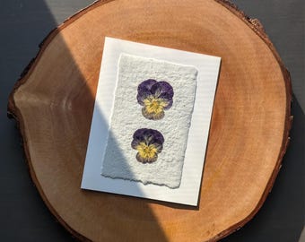 Pressed Flower Note Cards: Handmade Recycled Paper Greeting Cards (Pack of 4)
