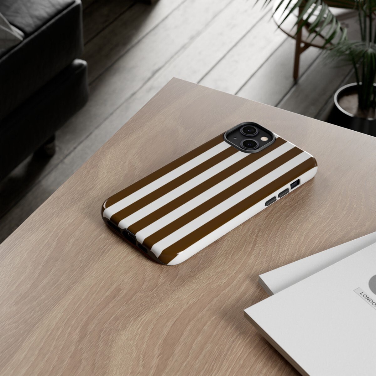 Henri Bendel - ヘンリーベンデル iPhoneケース HENRI Brown and White Striped Bendel Inspired Protective