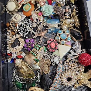 Lot De 5 Broches Cristal Et Strass – Fancy Rhinestone – Neuf Sans Boîte