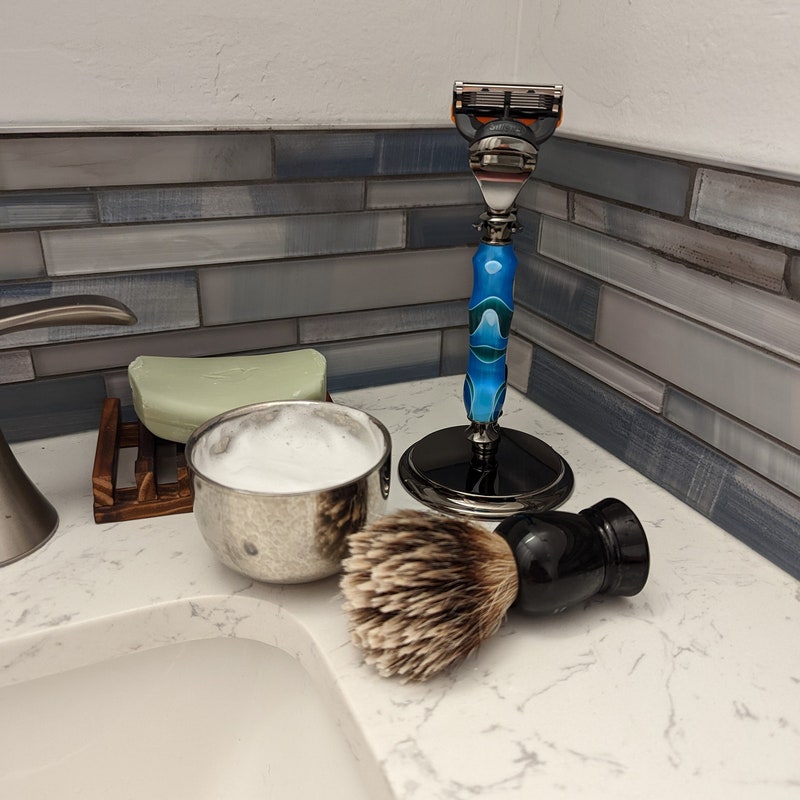 Gillette Fusion Stand - Etsy