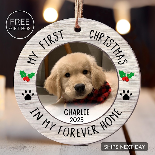 Spersonalizowana ozdoba świąteczna z okazji pierwszych szczeniąt – ozdoba ze zdjęciem psa – ceramiczna pamiątka z okazji pierwszych świąt Bożego Narodzenia psa – ozdoba ze zdjęciem zwierzaka z 2025 roku