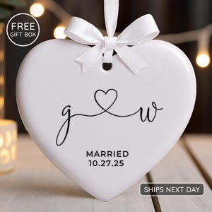 Adorno para la primera Navidad de casados - Regalo para casados 2025 - Regalo para parejas casadas - Regalo de bodas