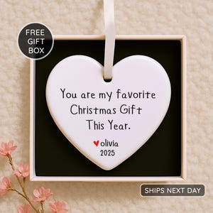 Kerstornament stel - Onze eerste kerst samen - Nieuw cadeau stel - Cadeau voor haar - Leuk cadeau voor geliefde