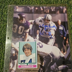 Bob Lilly signiert 8x10 und 1974 Topps Karte