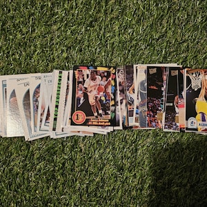 Varias tarjetas de los Charlotte Hornets