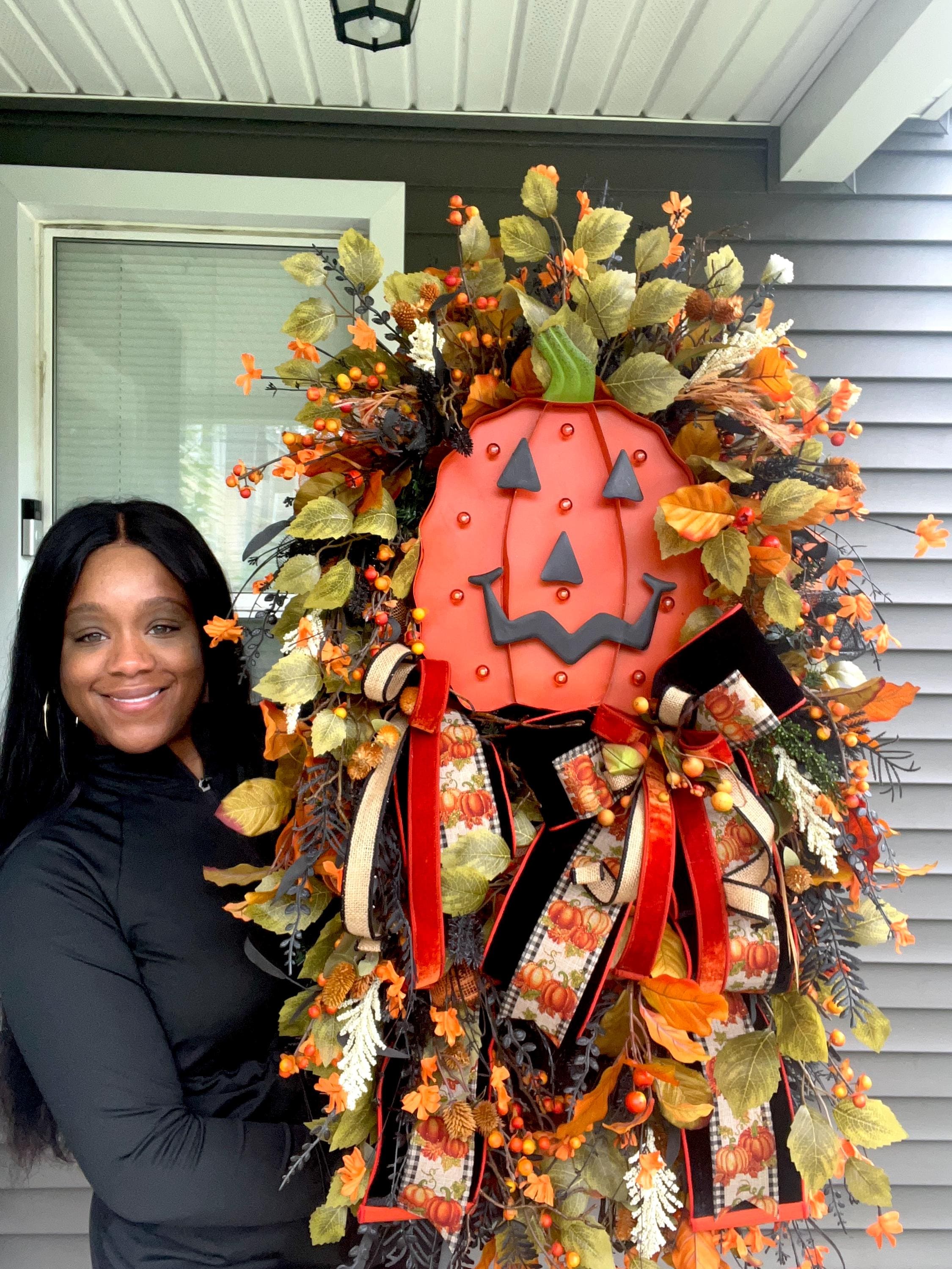 Halloween Front Door Wreath, Spooky Wreath, Fall Decor, Pumpkin Wreath, Fall Swag, Black and Orange Wreath, Halloween Decoration