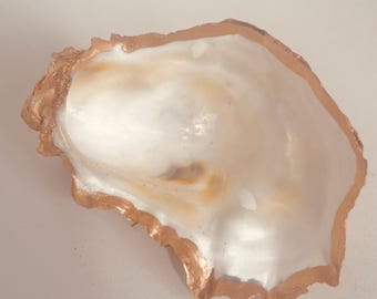 Gold Oyster/Clam shell trinket tray