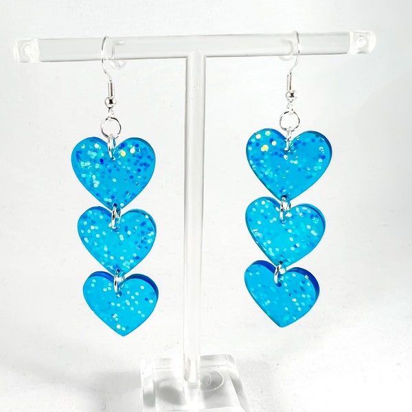 Boucles d’oreilles Sparkle Resin Heart (boucles d’oreilles rave, boucles d’oreilles festival, boucles d’oreilles heart dangle, bijoux rave, accessoires edc, accessoires rave)