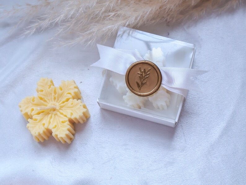 30 Pcs Scented Snowflake Shaped Candle Wedding Favor for Guests in Bulk,snowflake Candles for