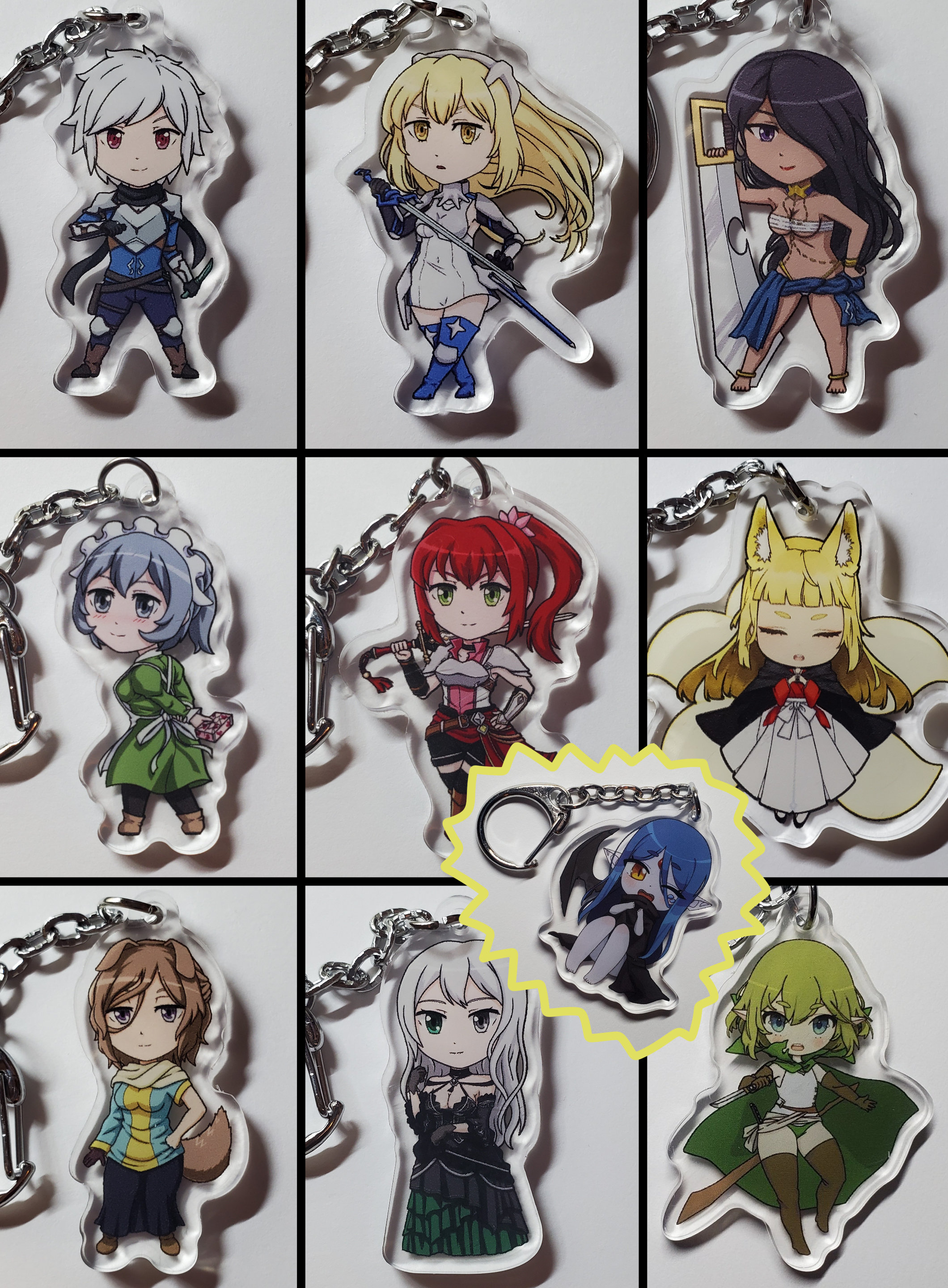 2個買うと1個無料！ダンまちキーホルダー（ベル、アイズ、アイシャ