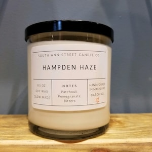 Hampden Haze Candle: Patschuli, Granatapfel, Bitter - Baltimore Gift