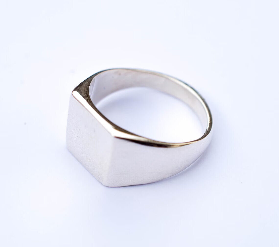 Neighborhood Silver Signet Ring | FIRMAMENT - Berlin Renaissance