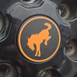 Custom Color Center Caps for 21+ Bronco Wheels | 6th Gen Bronco Mods | 3D-Printed Bronco Accessories | Factory Bronco Wheel Mods