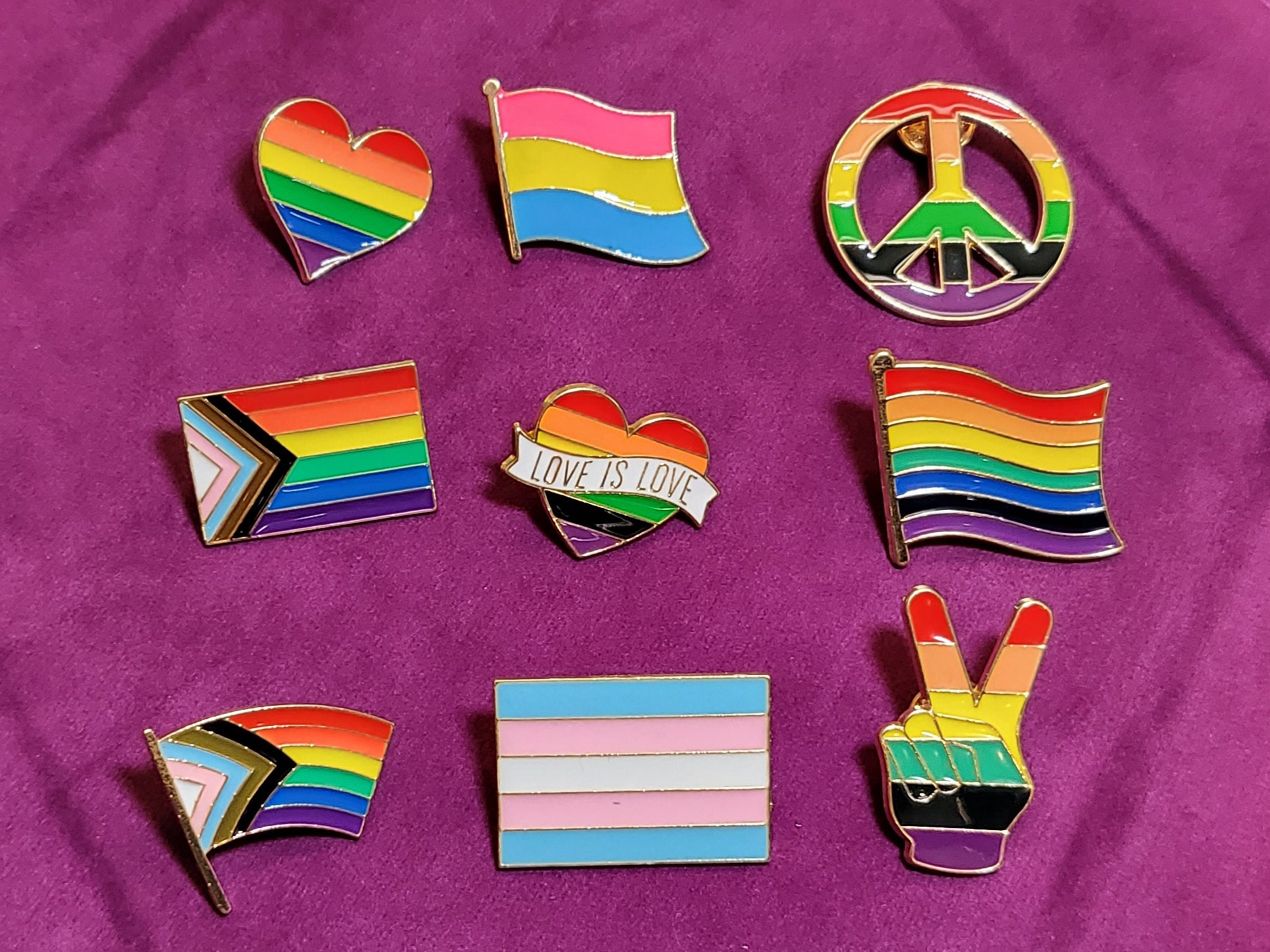 Progress Pride Heart Shaped Lapel Pin Flag badge Brooch Pins Badges -  AliExpress