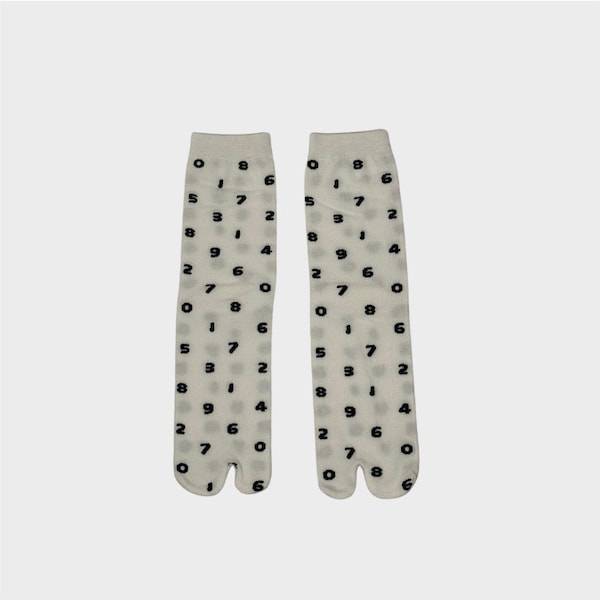 Minigooose | Tabi Split Toe Numbers Crew Socks