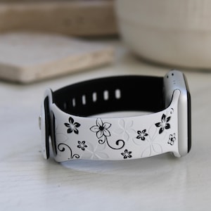 Flower Silicone Watch Band for Apple Black and White Wild Flowers Engraved Pattern Sports iwatch Wrist Strap 42mm 41mm 40mm 44mm 45mm 49mm