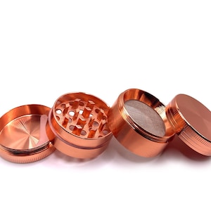 Kostenlose Geschenke | Premium Rose Gold 4 teilige Kräuter Gewürzmühle | Niedliche Grinder | Kleine Mühle | Preiswerte Schleifer | Rohr frei | Geschenke für Sie/Ihn