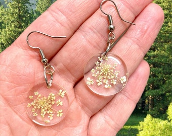 White wildflower dangle earrings