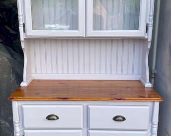 Pine Dresser (Delivery at extra cost)