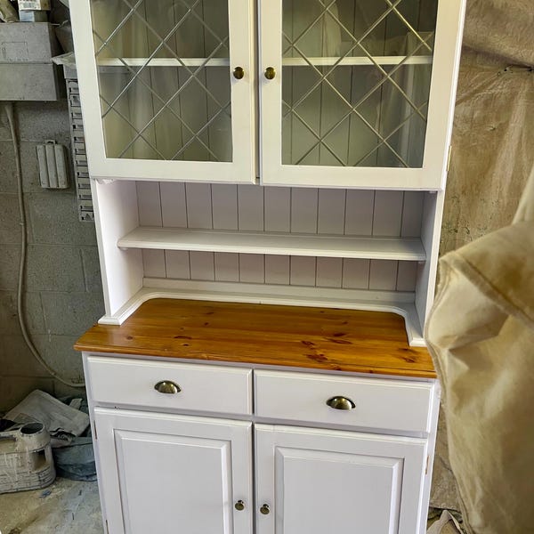 Solid Pine Dresser (Delivery at extra cost)