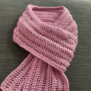 Winter Breeze Scarf - PDF Knitting Pattern - Fully reversible pattern