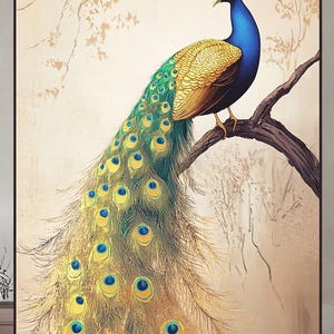 Puede incluir: Una pintura de un pavo real con la cabeza y el cuello azules, el cuerpo dorado y una cola larga, verde y dorada con manchas azules. El pavo real está posado en una rama sobre un fondo marrón claro.