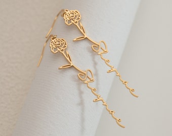 Boucles d’oreilles de nom personnalisé avec fleur de naissance, boucles d’oreilles de nom en argent sterling 925, boucles d’oreilles de nom personnalisées, cadeau d’anniversaire de demoiselle d’honneur pour elle