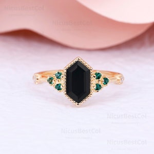 Vintage Natural Black Onyx Engagement Ring Lab Created Emerald Bridal Ring Women Art Deco Unique Long Hexagon Cut Black Onyx Promise Ring