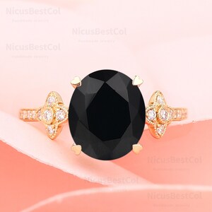 Vintage Oval Natural Black Onyx 10K Gold Engagement Ring Art Deco Round Moissanite Anniversary Wedding Ring Unique Silver Ring For Women