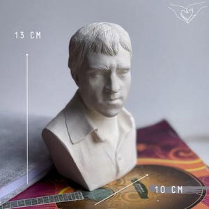 Statuette Bust of Vysotsky 13 cm, Vladimir Vysotsky plaster, poet, singer