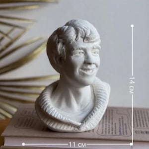 Statuette Bust of Sergei Bodrov, actor, 14 cm, plaster