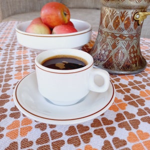Conjunto vintage de xícaras de café/chá de porcelana com pires + prato + bandeja + tigela da Jugokeramika, porcelana socialista, Iugoslávia