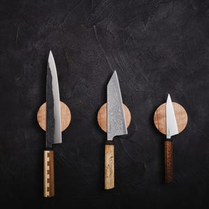 Minimal Magnetic Knife Holder walnut – Minimal, Strong & Handmade
