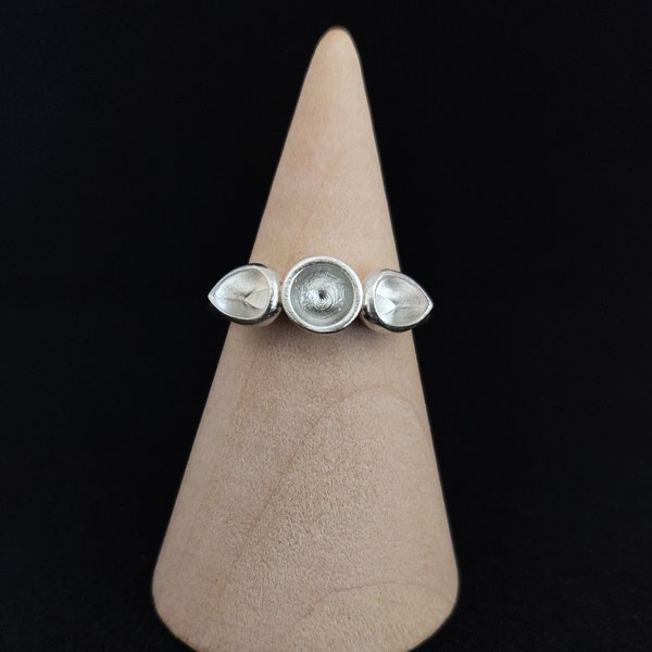 3 stone Silver Cup Bezel Ring Setting. Round Sealed Cup Rubover Bezel. Pear, Round, Pear Setting. Argentium Sterling Silver Stacking Ring.