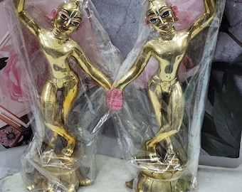 Prachtig 9-inch massief messing Gaura Nitai-idool van 6 kg – handgeschilderd, Vaishnav Devotional Murti voor dansende gaur nitai, één hand omhoog en één hand