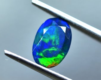 Arcobaleno Fuoco Gioca Pietra preziosa opale etiope nera Forma ovale Pietra portafortuna di ottobre sfaccettata, Dimensioni 7,5x10x5,3 mm, Minerale opale, Cristallo curativo