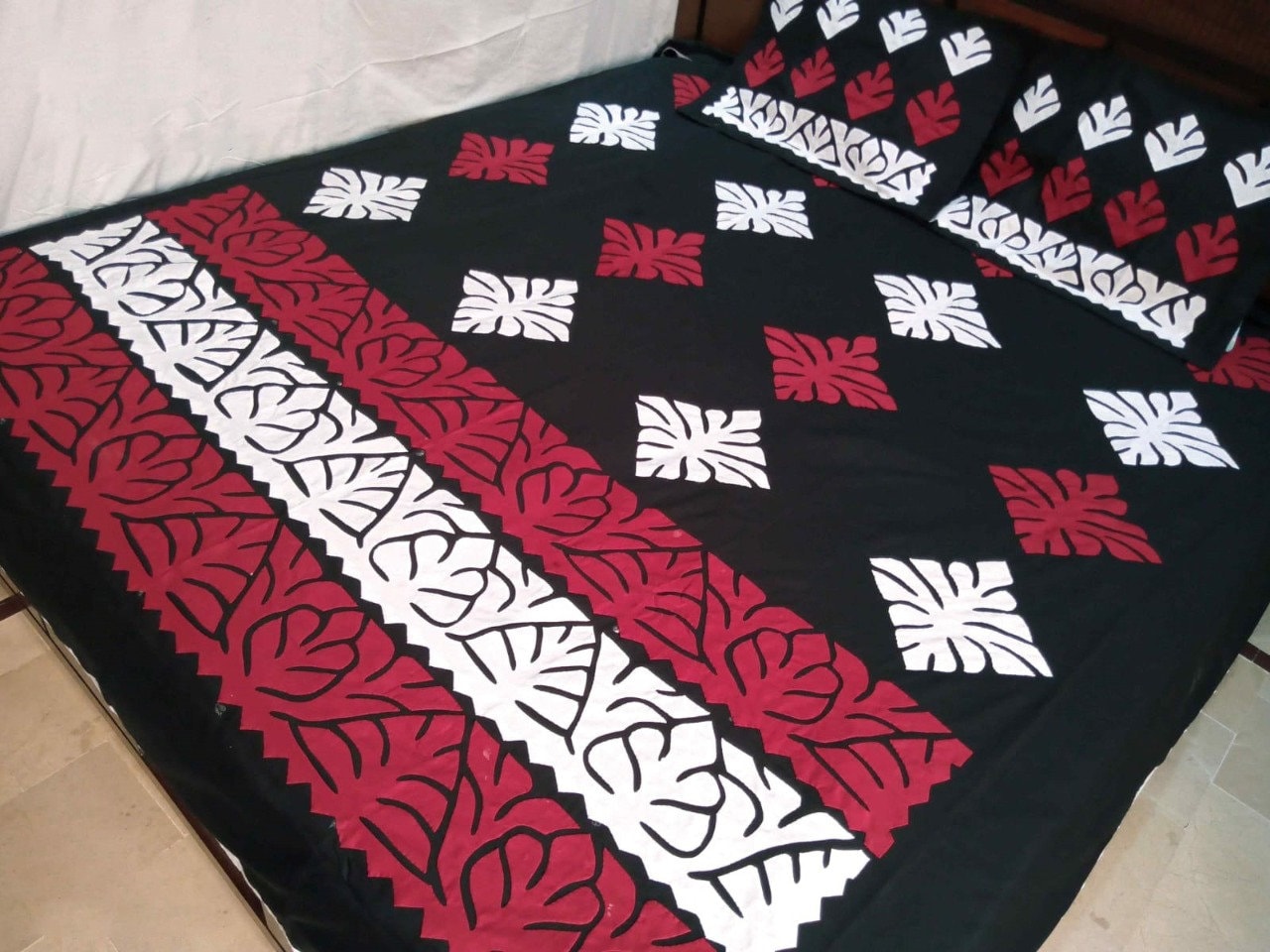 Embroidered Bedspread Applique 