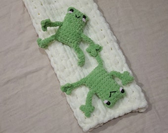 Chunky Hand Knit Winter Scarf with Funny Leggy Froggy Plushies, Knit Frog Scarf, Fluffy Funny Frog Knit Scarf, Unique Gift for Girlfriend