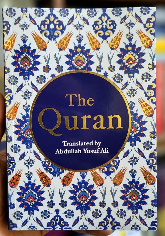 THE HOLY QURAN Medium Size Translation By Abdullah Yusuf Ali - (7x4.8x1)inch - Paperback