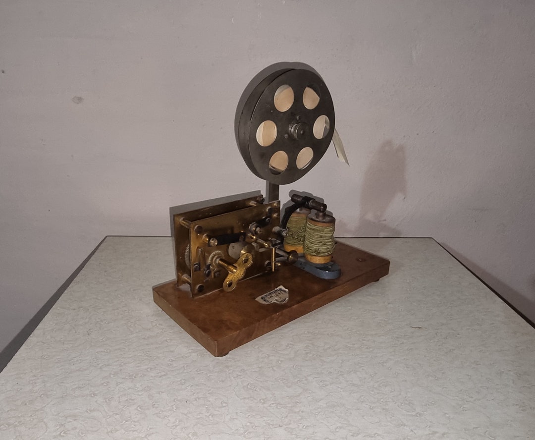 Vintage Morse Code 1890. Physics Device. Electricity and Magnetis. the ...