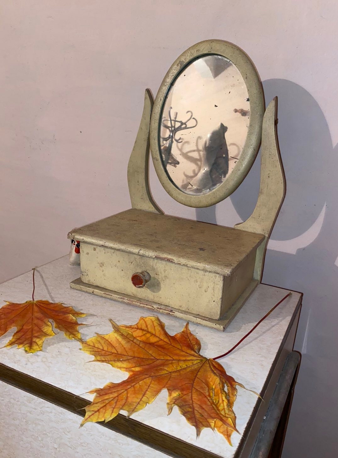 Vintage Rustic Small Wooden Dresser; Dresser, mirror