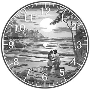 Puede incluir: Reloj de pared en blanco y negro con una escena romántica de playa. La esfera del reloj presenta una pareja, un árbol y un paisaje costero. Los números están en una fuente blanca y fácil de leer. El reloj es redondo.